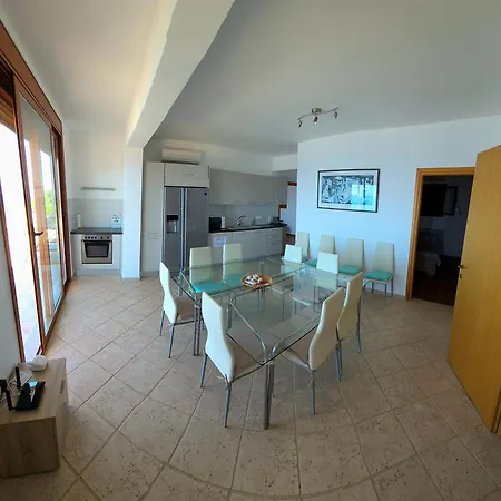 Casa de Férias Margaux Kathisma, Breathtaking Views & Unforgettable Sunsets - Minutes From Iconic *